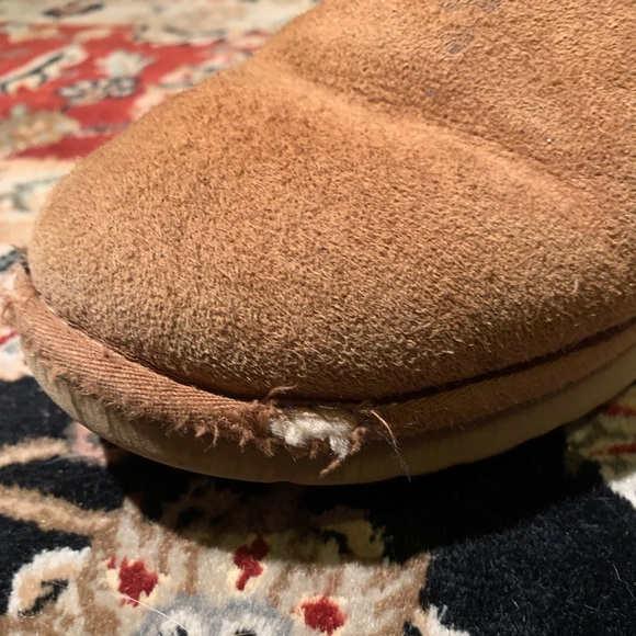 Tall tan UGG boots. Size 8. - Picture 4 of 6